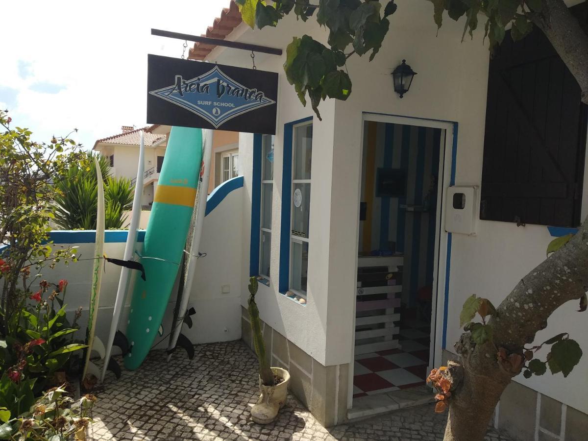 West Coast Surf Hostel Areia Branca Exterior photo